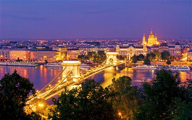 Budapest, Spanyol Portál